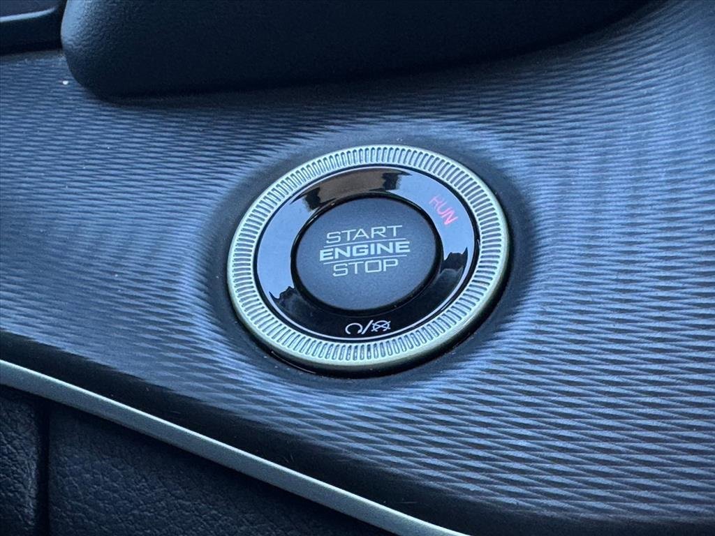 Used 2024 Jeep Grand Cherokee Laredo image 22