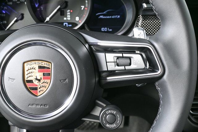 New 2026 Porsche Macan GTS image 16