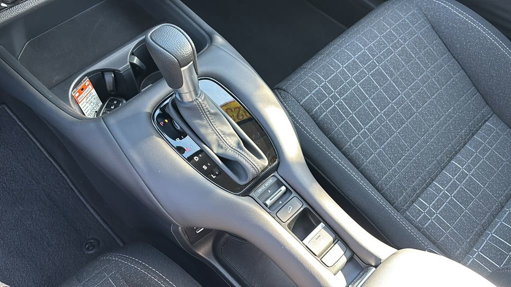 Certified 2025 Honda HR-V LX image 21