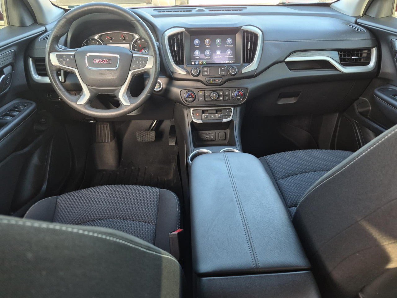 Certified 2022 GMC Terrain SLE w/ Driver Convenience Package FWD image 16