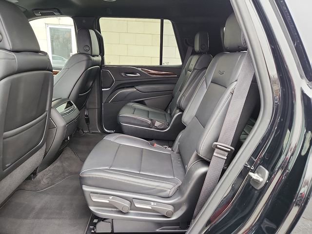 Used 2023 Cadillac Escalade Luxury image 10