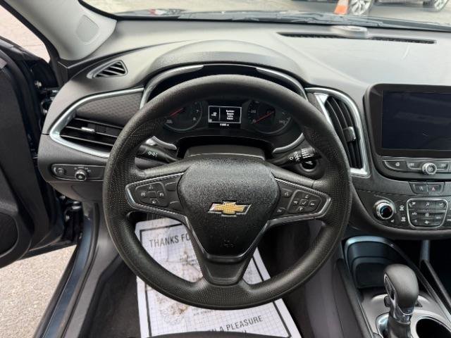 Used 2021 Chevrolet Malibu LT image 17