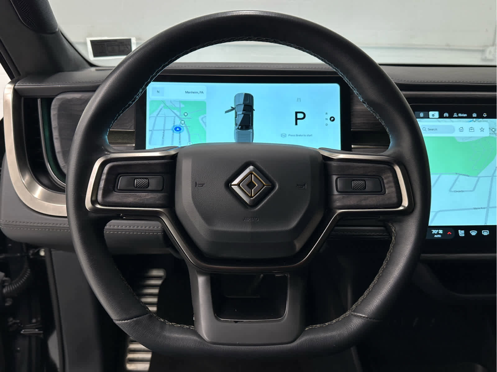 Used 2022 Rivian R1T Adventure image 24