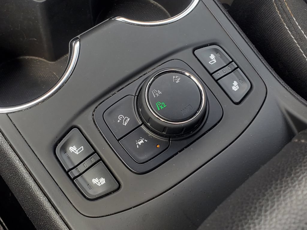 Used 2022 GMC Terrain SLE w/ Driver Convenience Package AWD/4WD image 21