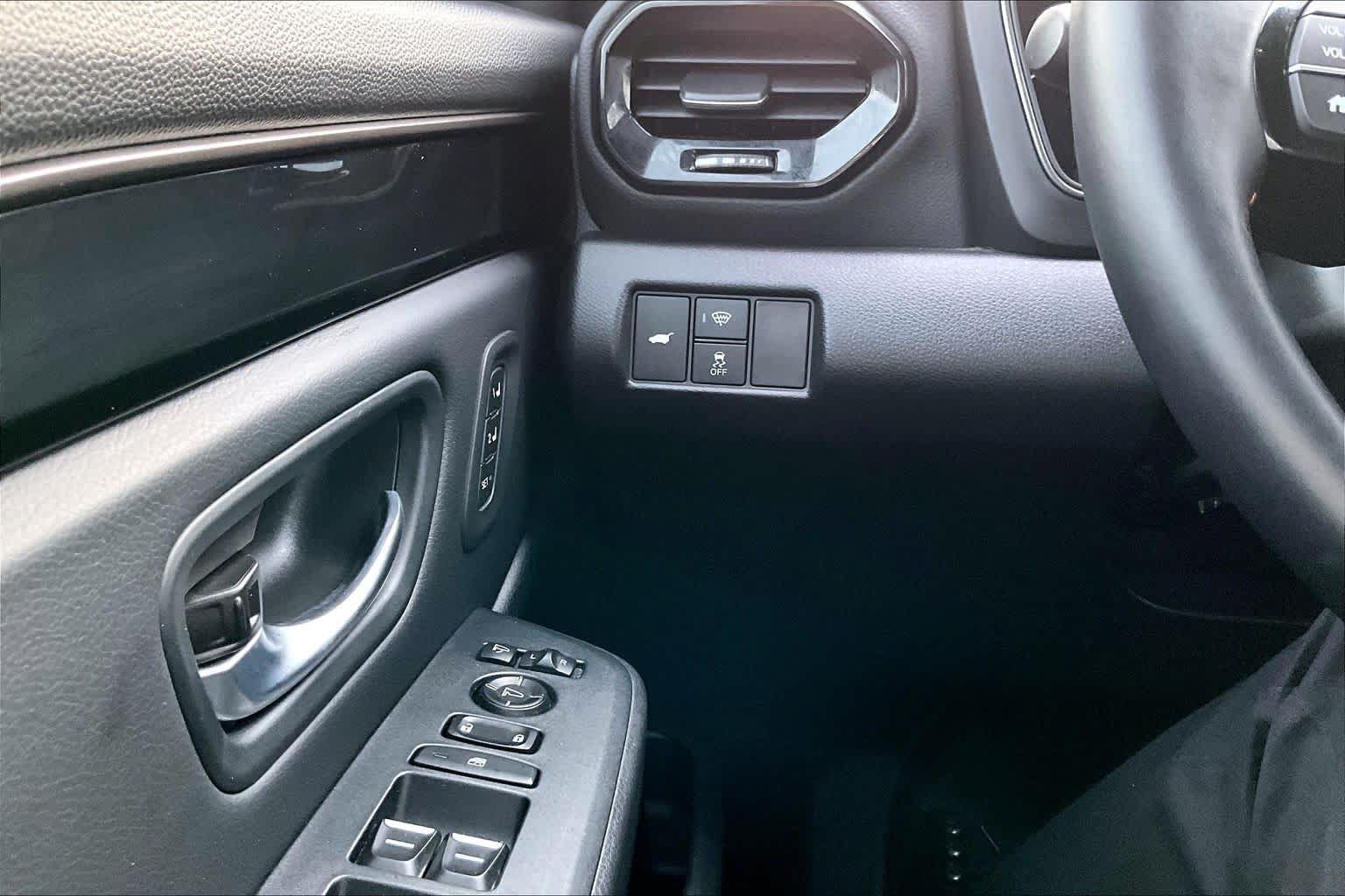 Used 2025 Honda Pilot TrailSport image 35