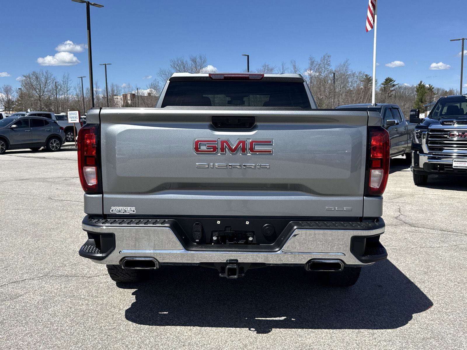 Used 2023 GMC Sierra 1500 SLE w/ X31 Off-Road Package AWD/4WD image 9