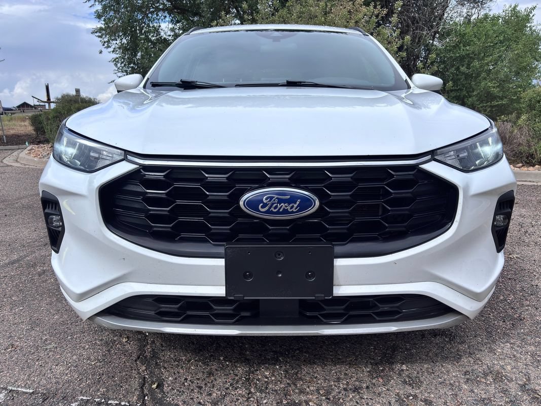 Used 2023 Ford Escape ST-Line Select AWD/4WD image 5