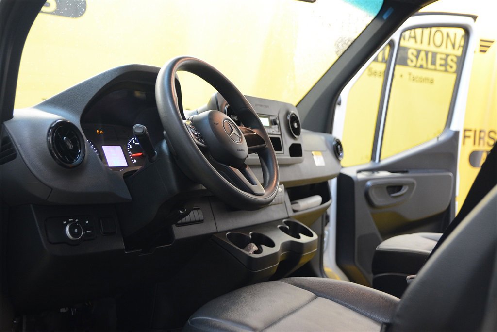 Used 2022 Mercedes-Benz Sprinter 144 Cargo image 25