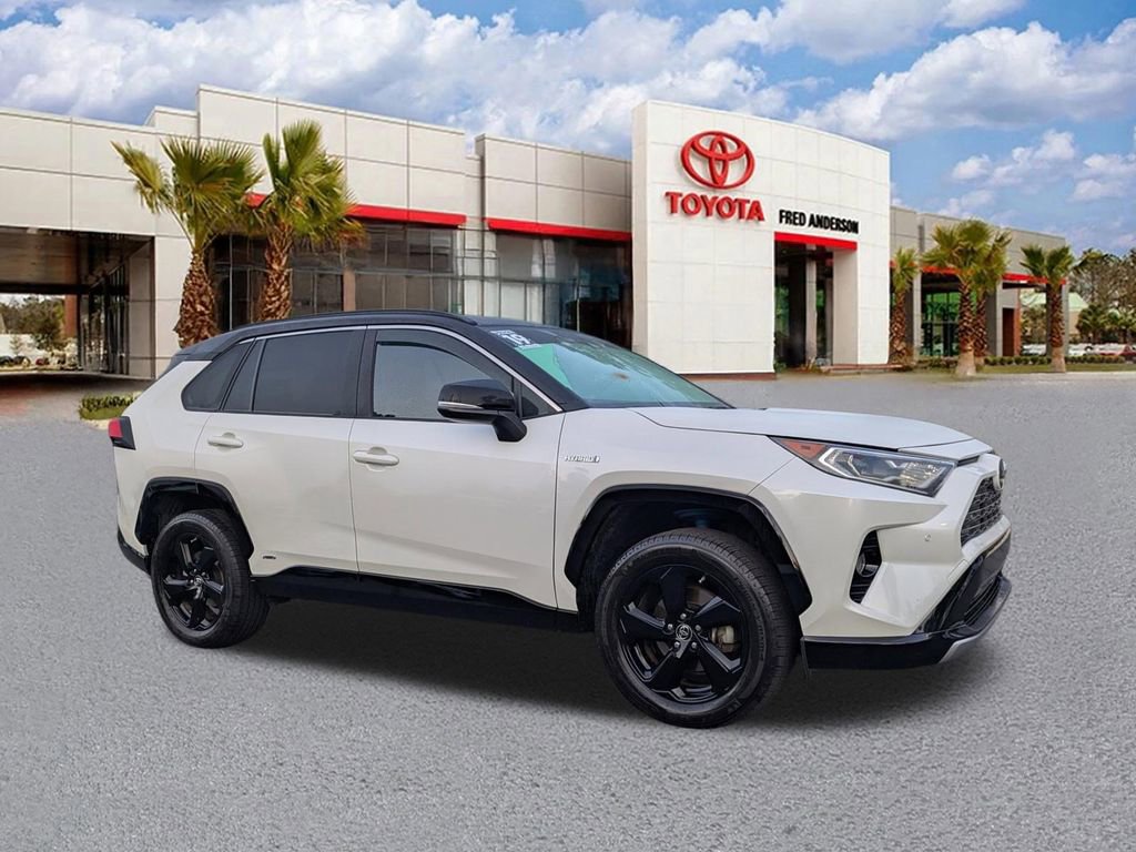 Used 2019 Toyota RAV4 XSE AWD/4WD image 2