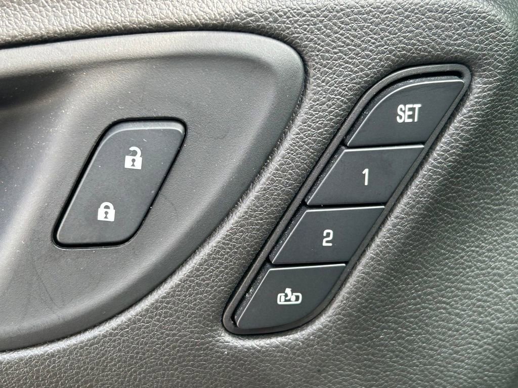 Used 2020 Buick Encore GX Essence w/ Advanced Technology Package image 23