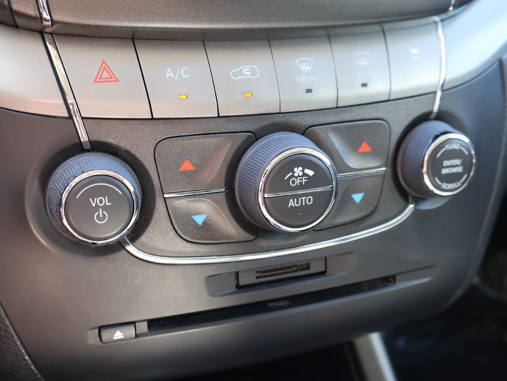 Used 2015 Dodge Journey Crossroad FWD image 37