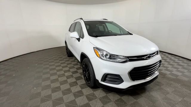 Used 2022 Chevrolet Trax LT w/ Driver Confidence Package AWD/4WD image 16