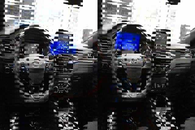 Used 2023 Ford Escape ST-Line image 25