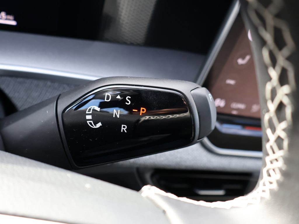 New 2026 Volkswagen Tiguan S image 33