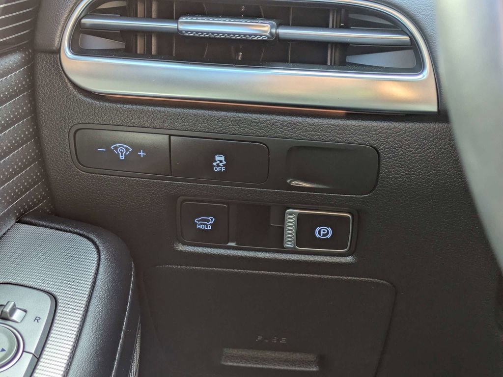 Used 2024 Hyundai Palisade Calligraphy image 26