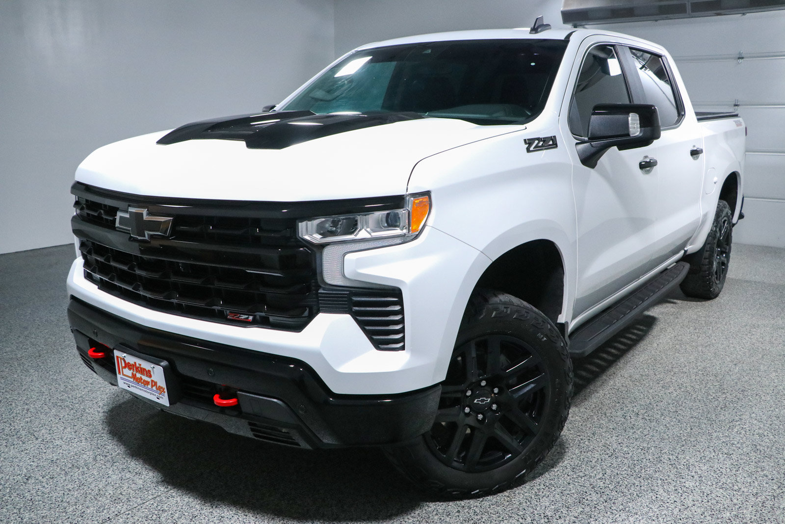 Used 2024 Chevrolet Silverado 1500 LT Trail Boss w/ LT Trail Boss Premium Package AWD/4WD image 34