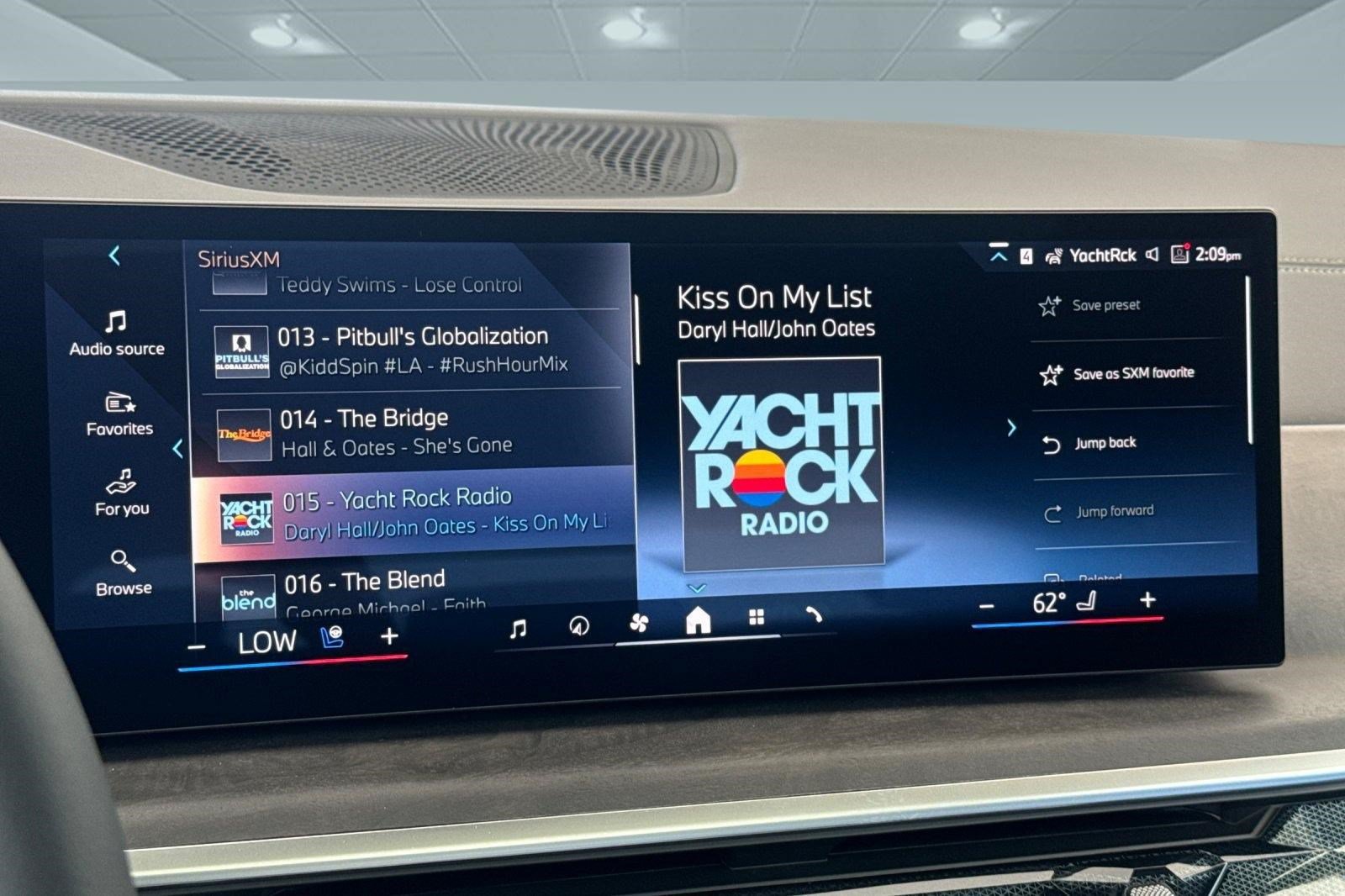 New 2027 BMW X7 xDrive40i AWD/4WD image 20