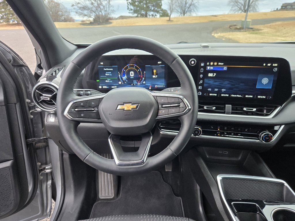 Used 2025 Chevrolet Equinox LT image 11