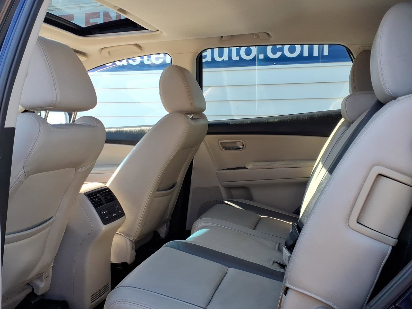 Used 2012 MAZDA CX-9 Touring w/ Moonroof & Bose Audio Pkg FWD image 12