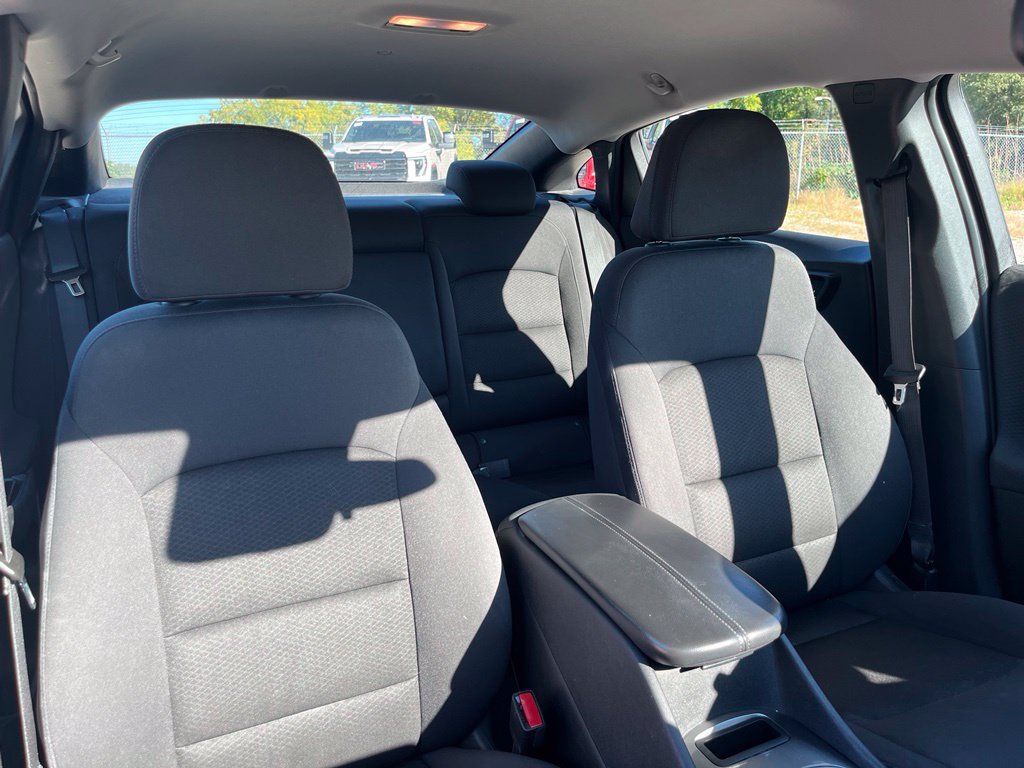 Used 2023 Chevrolet Malibu LT FWD image 35