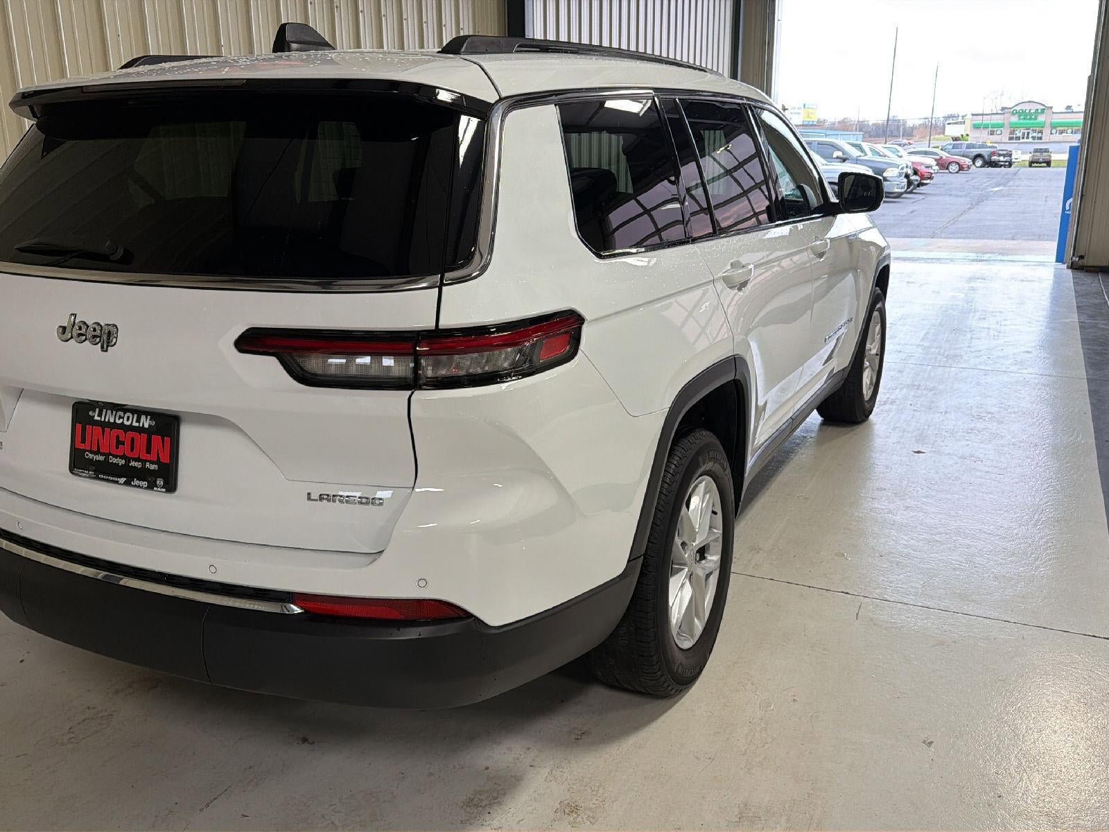 Used 2023 Jeep Grand Cherokee L Laredo w/ Luxury Tech Group I image 7