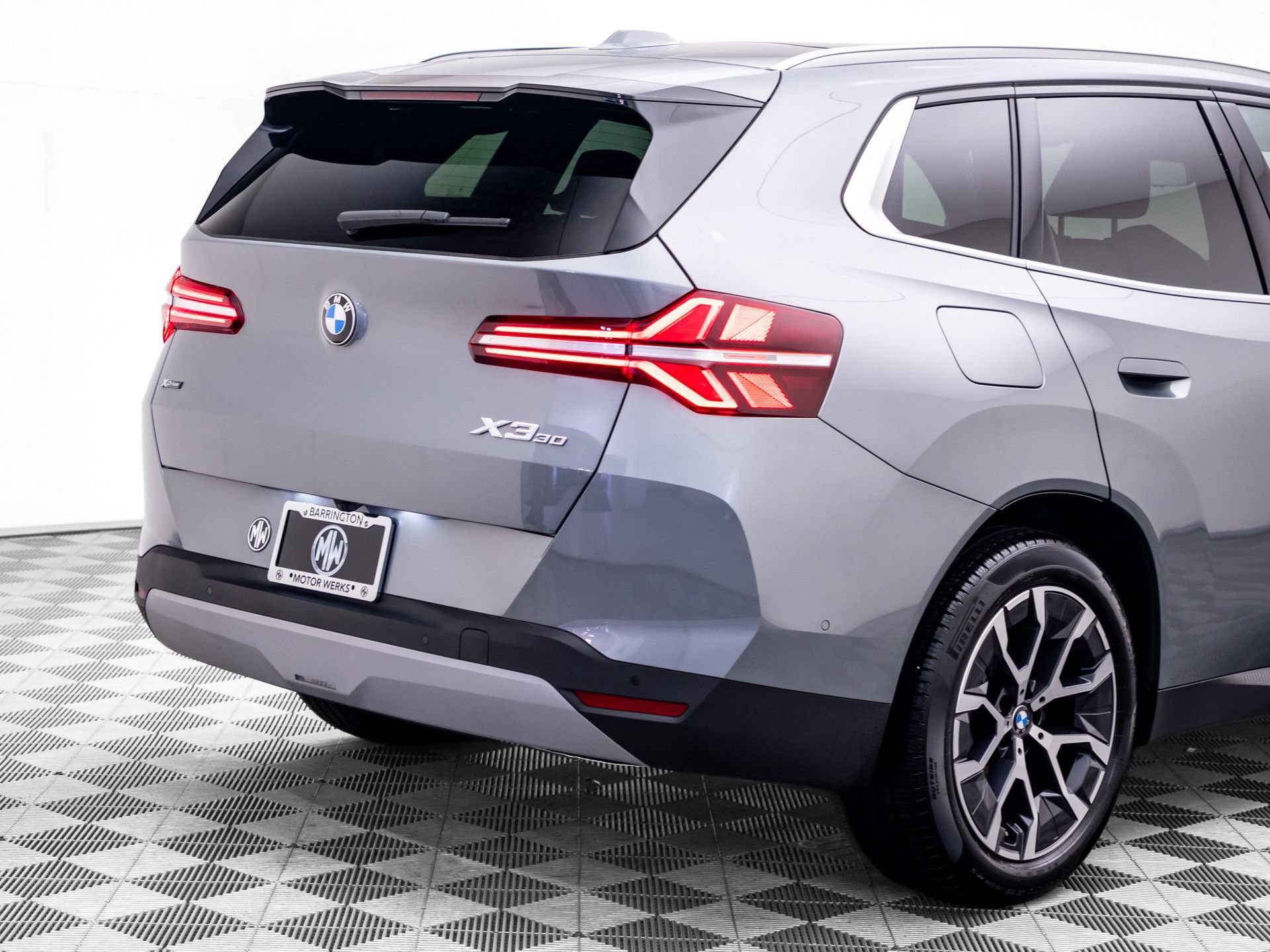 Used 2025 BMW X3 xDrive30i w/ Premium Package AWD/4WD image 39