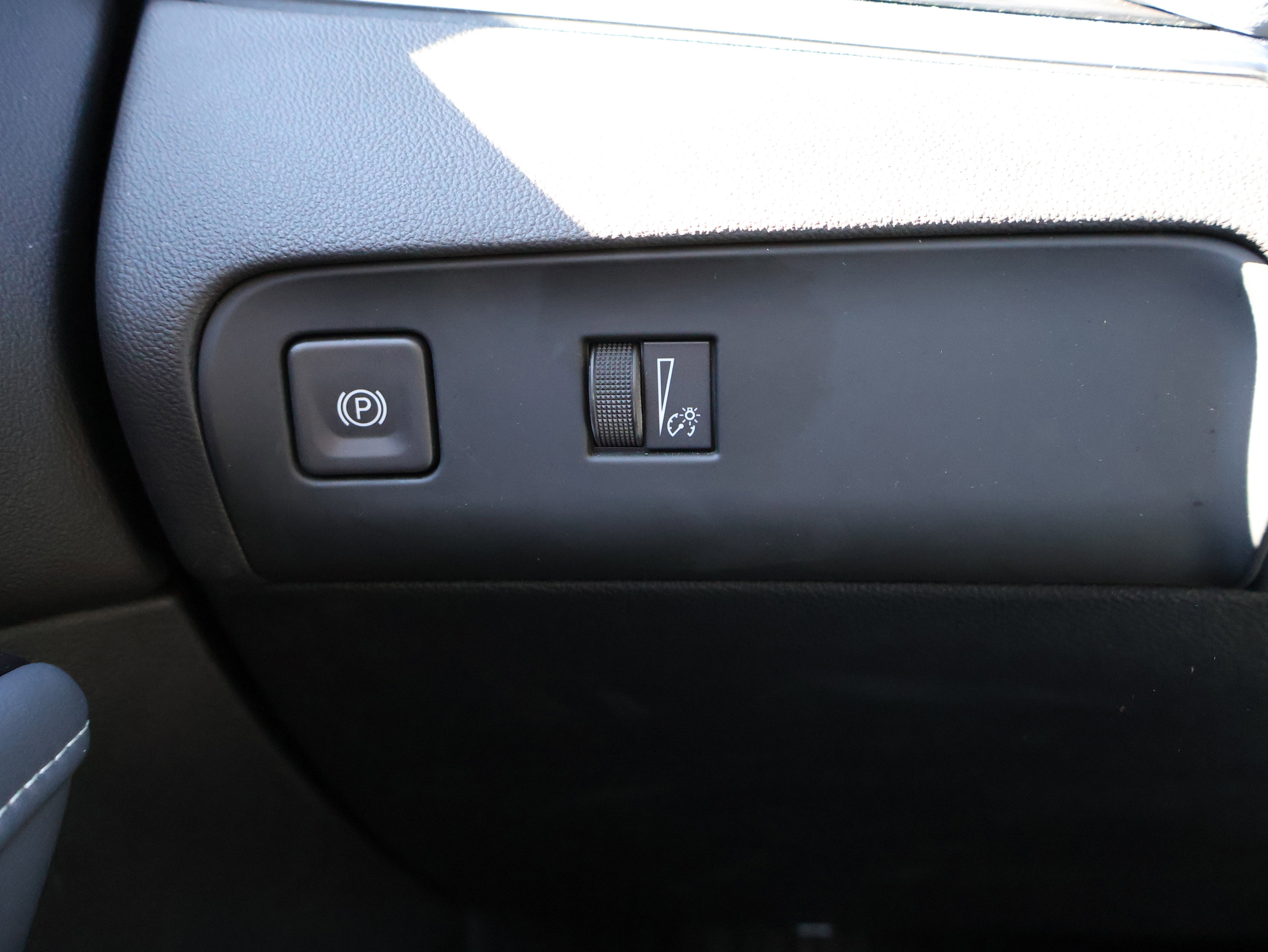 Used 2023 Buick Enclave Essence w/ Experience Buick Package image 36