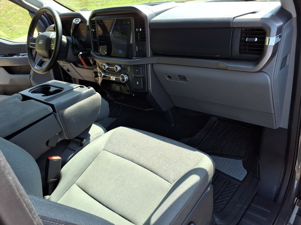 Used 2025 Ford F150 XLT w/ Equipment Group 301A Standard AWD/4WD image 29