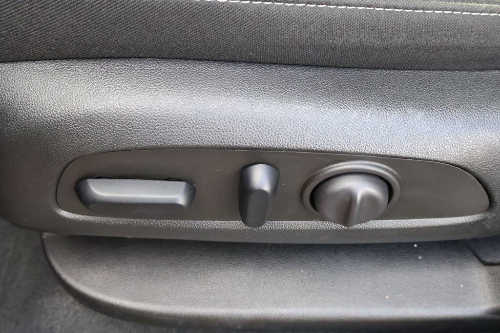 Certified 2023 Chevrolet Blazer LT w/ Convenience Package image 35