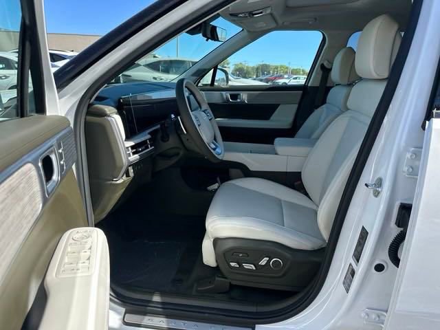 New 2025 Hyundai Santa Fe Calligraphy image 9