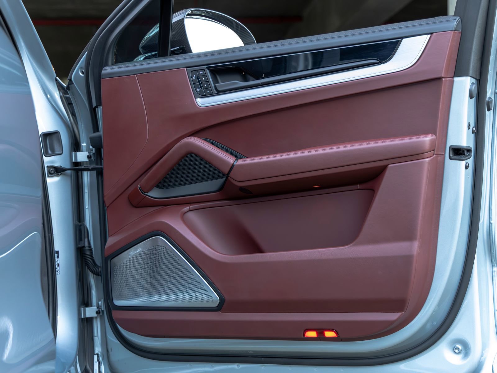 Used 2024 Porsche Cayenne S image 56