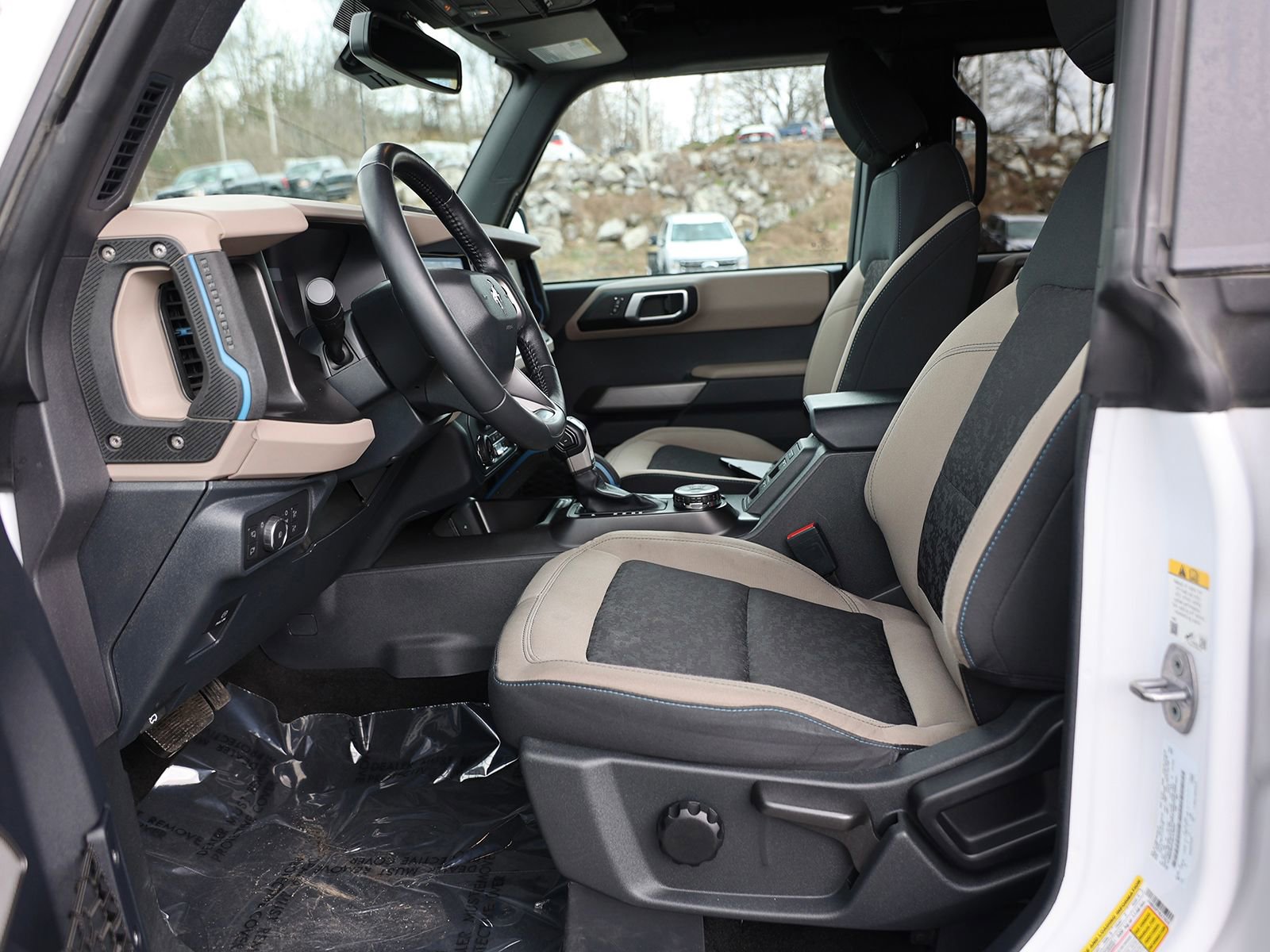 Used 2022 Ford Bronco Wildtrak image 18