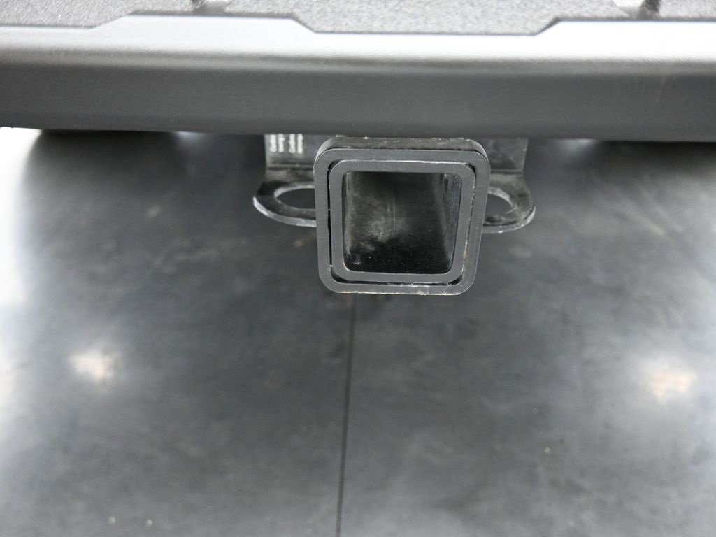 Used 2024 Nissan Frontier SV w/ SV Convenience Package image 48