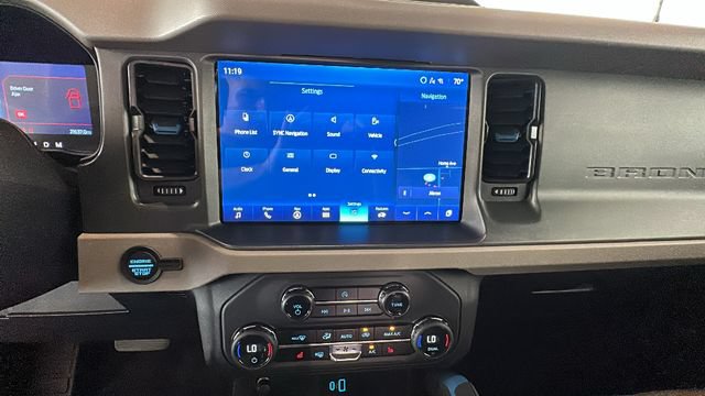 Used 2024 Ford Bronco Wildtrak AWD/4WD image 22