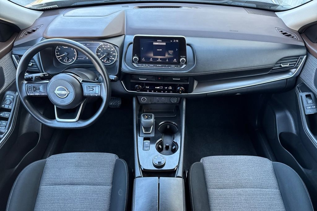 Used 2023 Nissan Rogue SV image 13