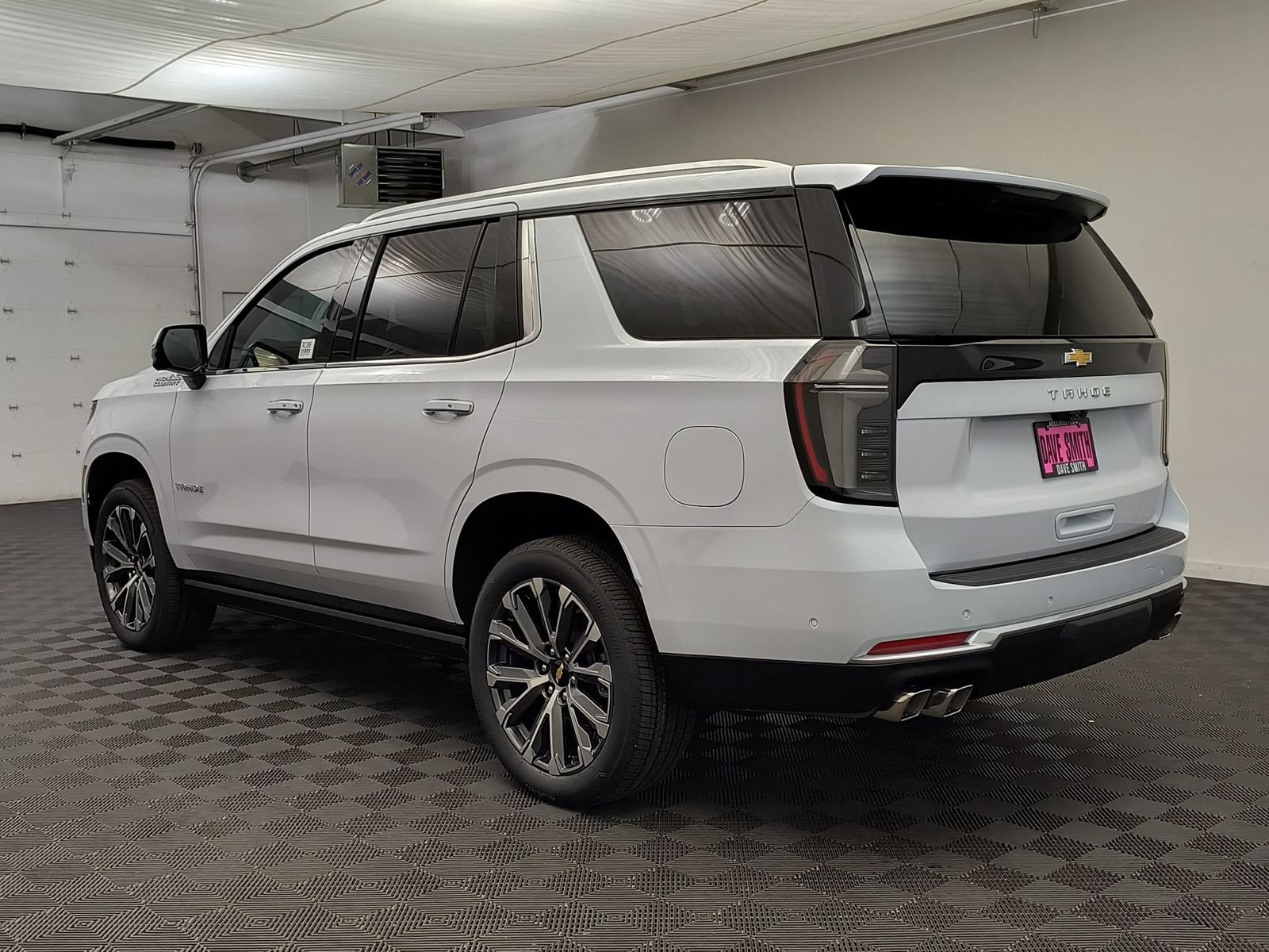 New 2026 Chevrolet Tahoe High Country AWD/4WD image 3