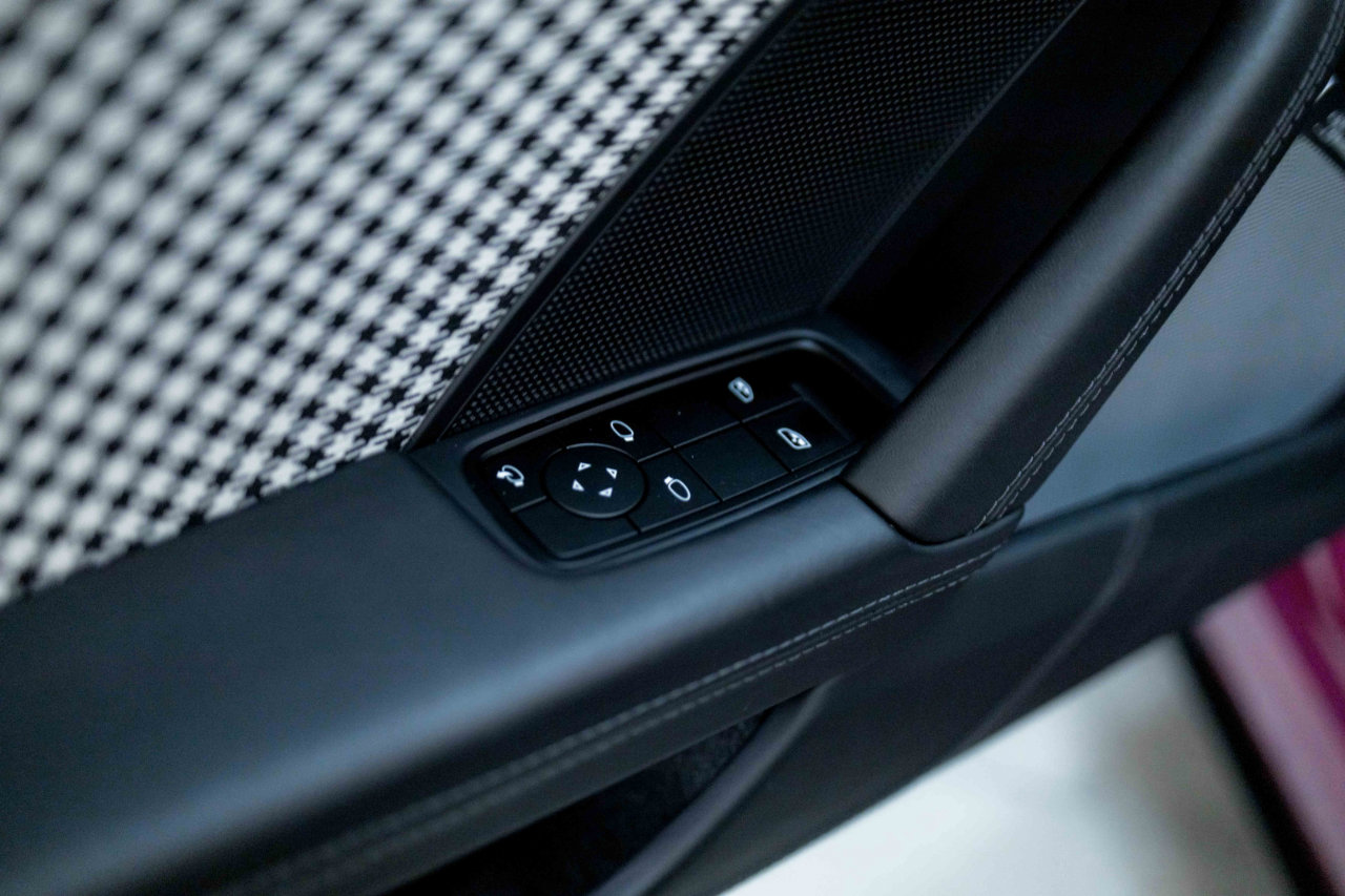 Used 2024 Porsche 911 Turbo image 39