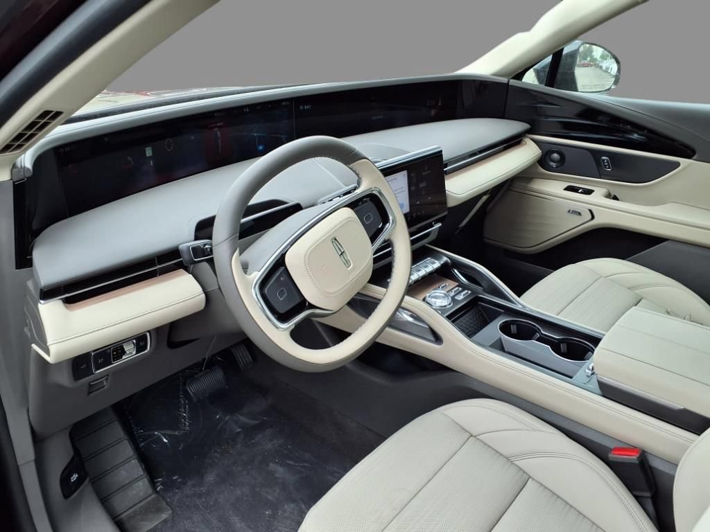 New 2025 Lincoln Nautilus Reserve w/ Jet Appearance Package AWD/4WD image 4