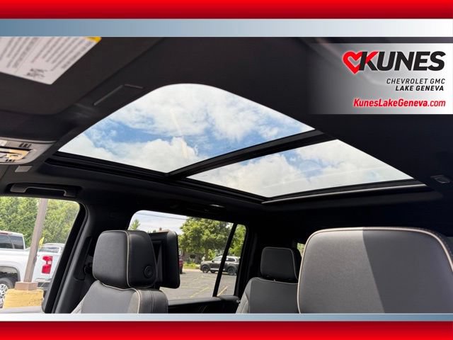 New 2026 GMC Yukon XL Elevation w/ Elevation Premium Package AWD/4WD image 32