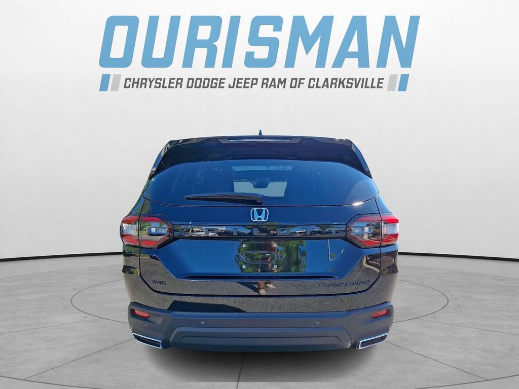 Used 2025 Honda Pilot Black Edition image 5