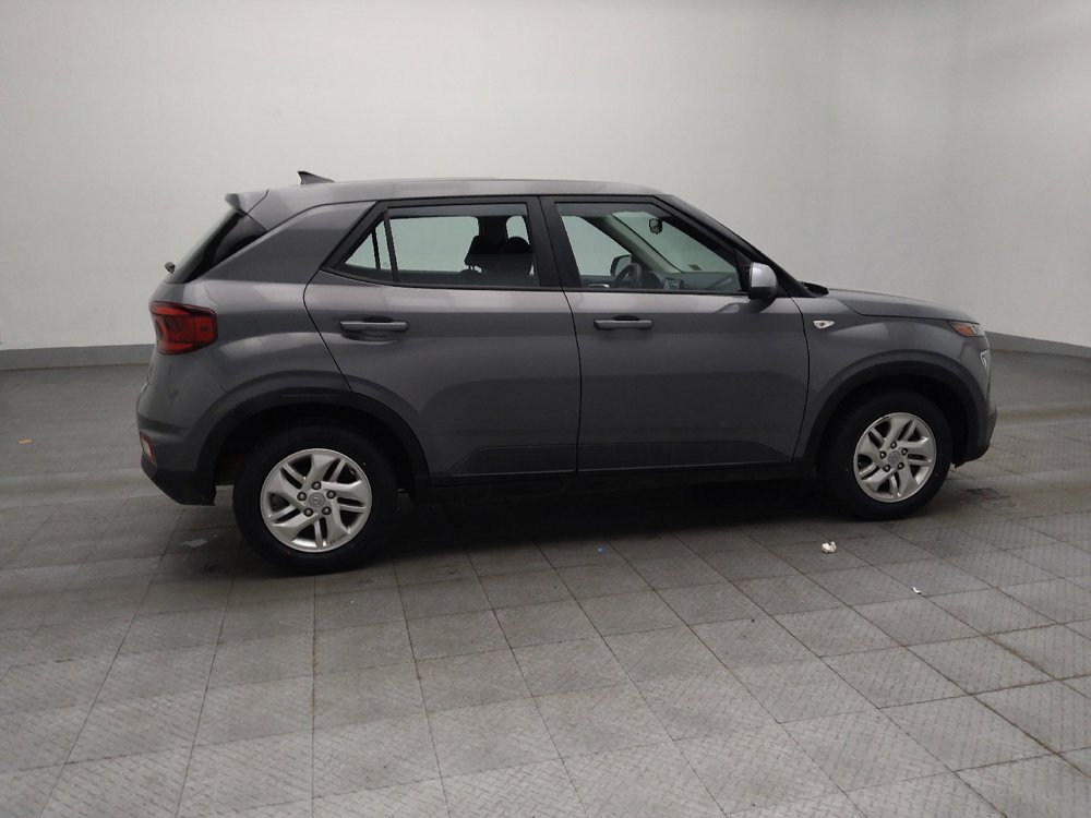 Used 2021 Hyundai Venue SE FWD image 10
