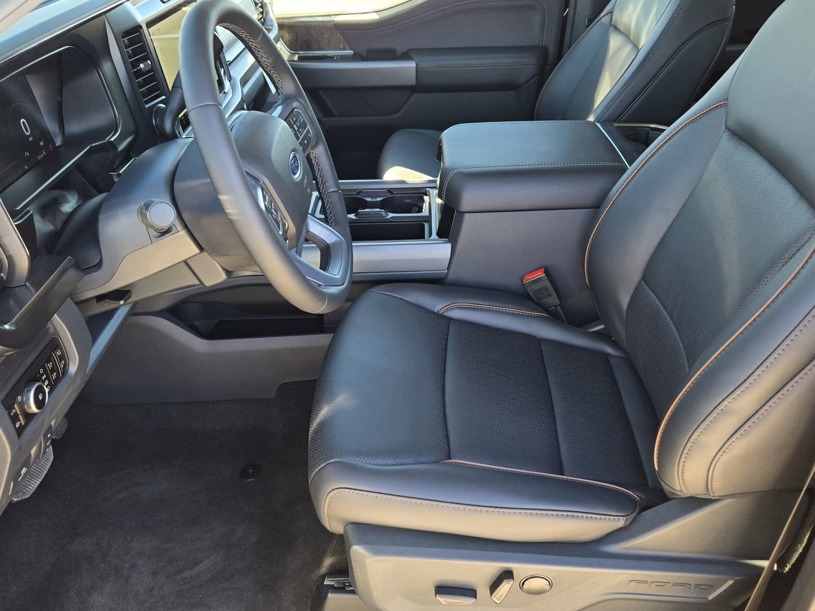 New 2026 Ford F250 Lariat w/ Lariat Premium Package image 15