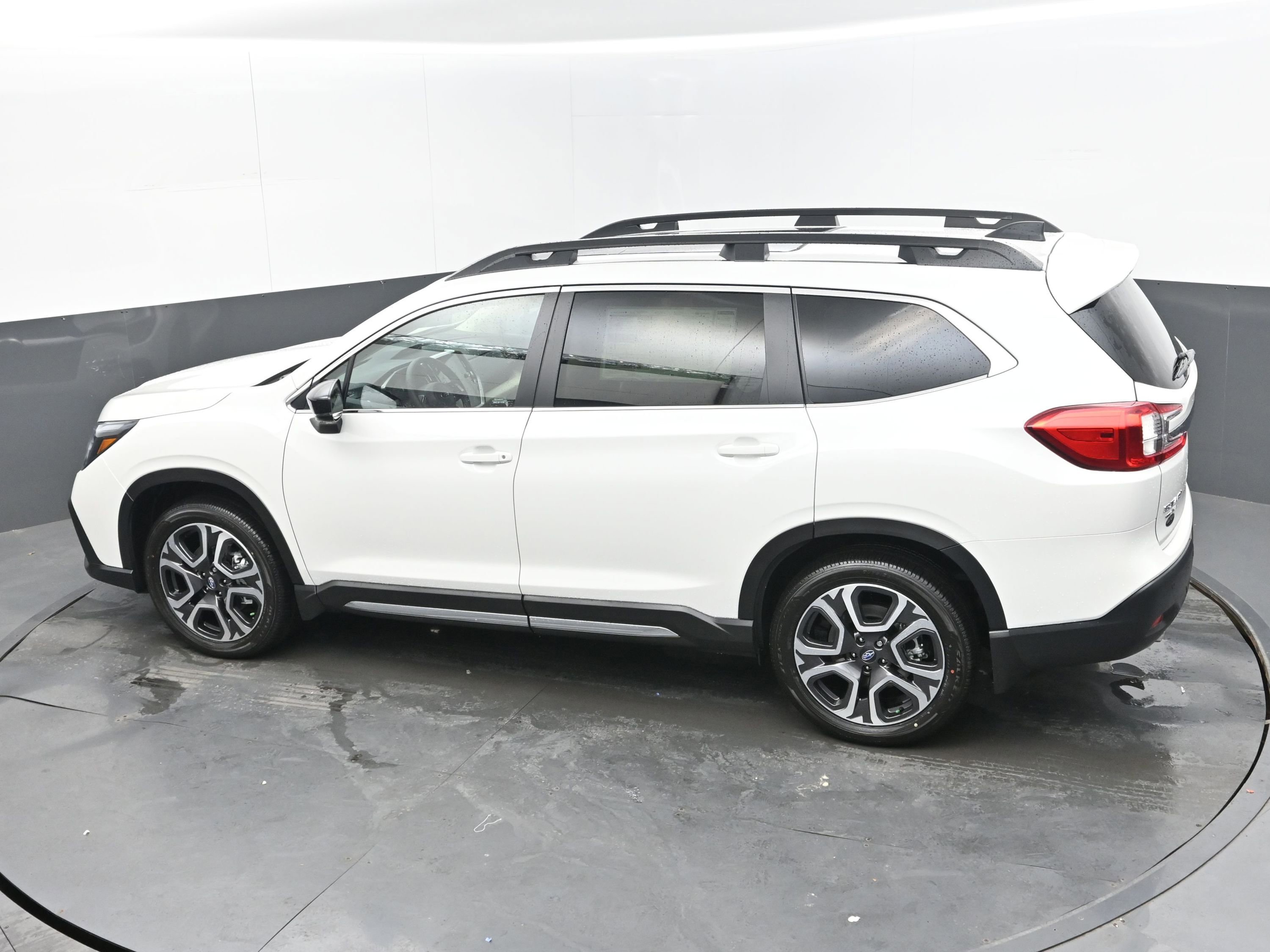 New 2025 Subaru Ascent Limited image 36