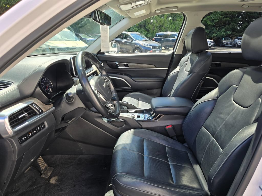Used 2022 Kia Telluride EX w/ EX Premium Package AWD/4WD image 7