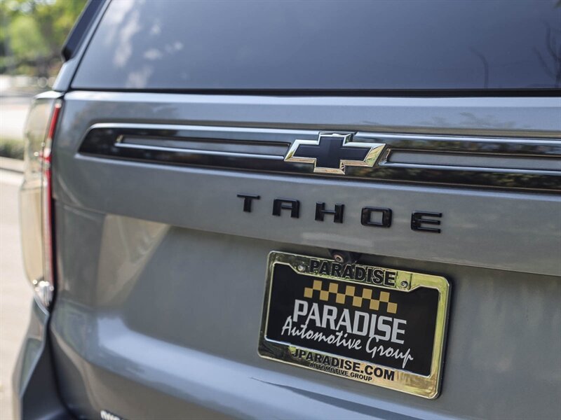 Used 2022 Chevrolet Tahoe RST w/ Luxury Package AWD/4WD image 15