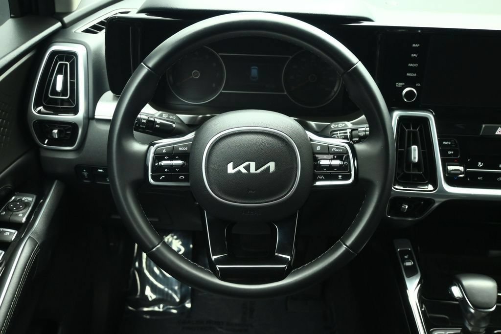 Used 2022 Kia Sorento SX AWD/4WD image 34