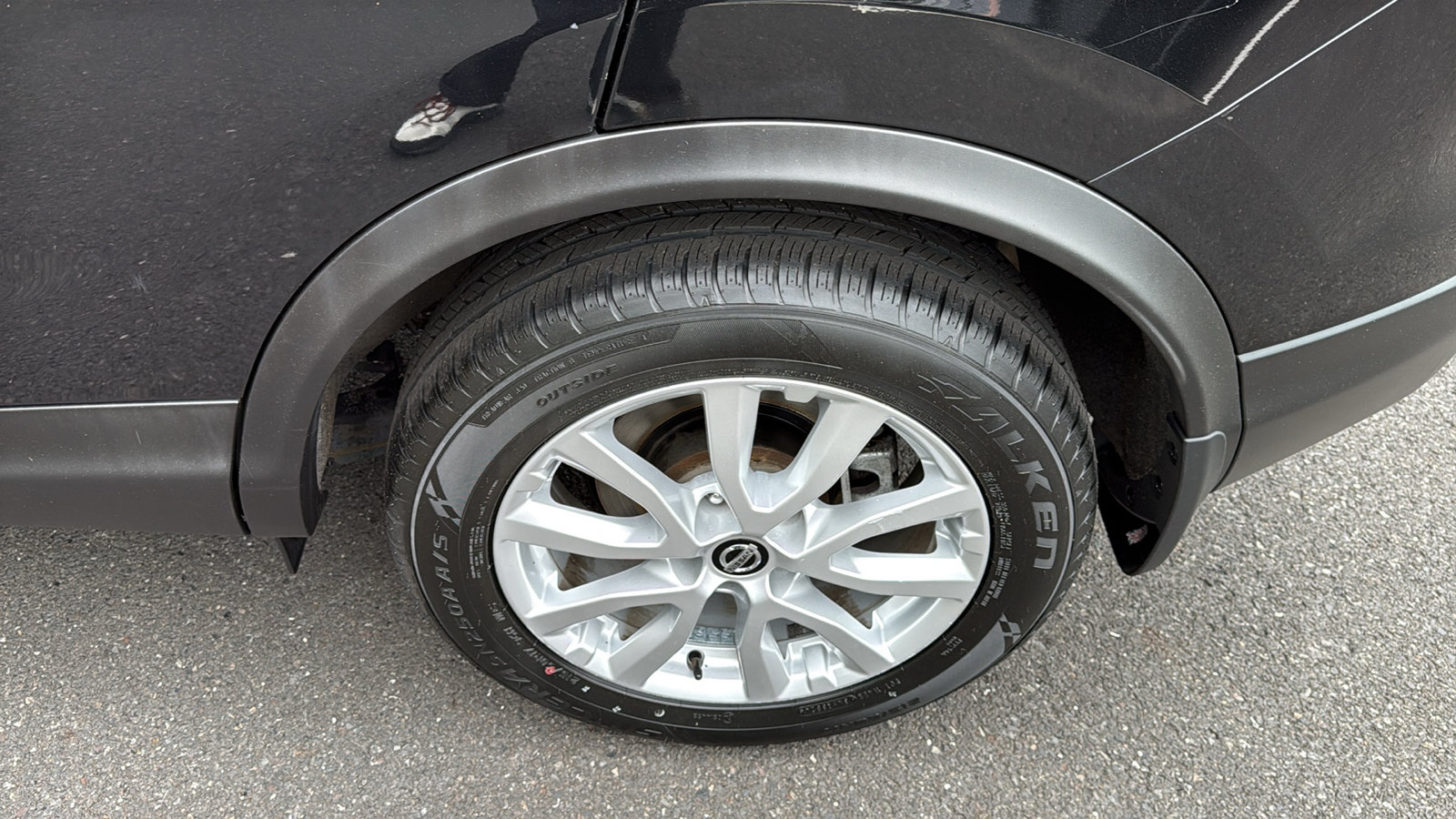 Certified 2021 Nissan Rogue Sport SV AWD/4WD image 21