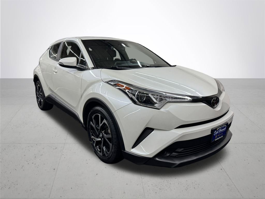 Used 2018 Toyota C-HR XLE image 9