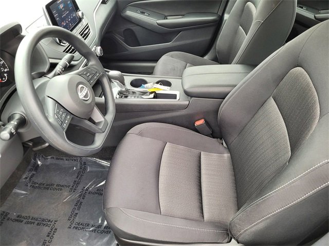 Used 2025 Nissan Altima 2.5 S image 9