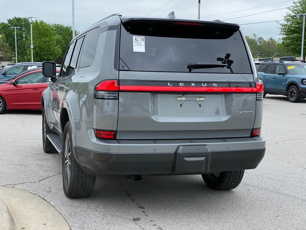 Used 2024 Lexus GX 550 w/ Accessory Package (2T) image 5